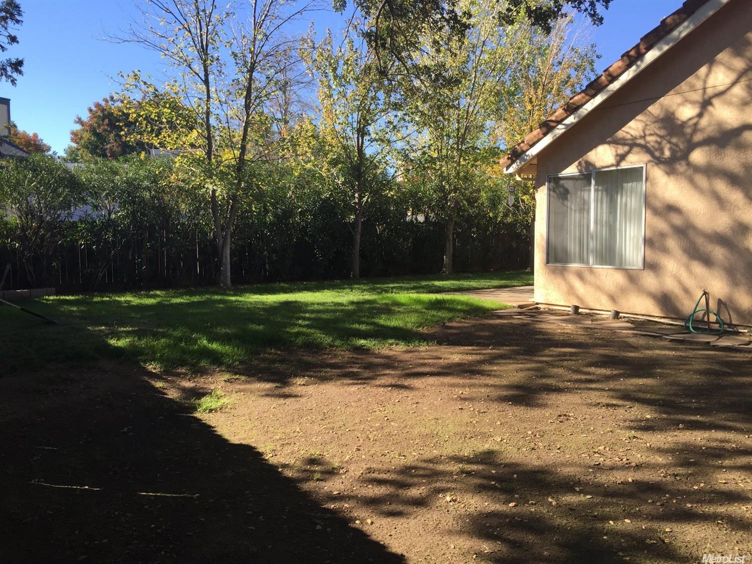 3116 Black Eagle Dr, Antelope, CA 95843 photo 2