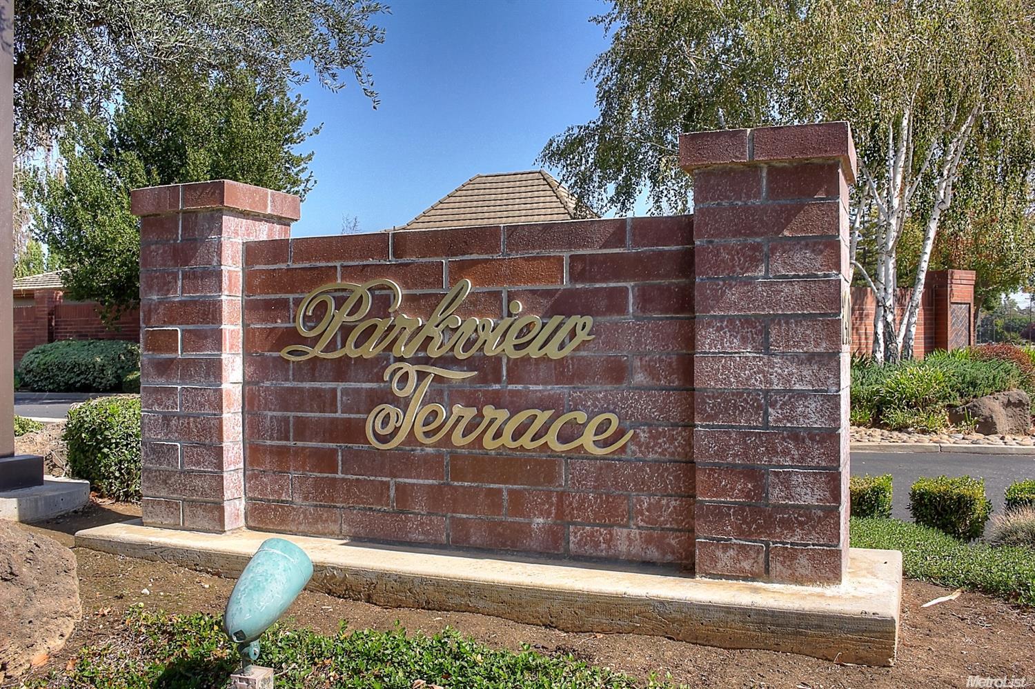2581 Central Park Dr, Lodi, CA 95242 photo 1
