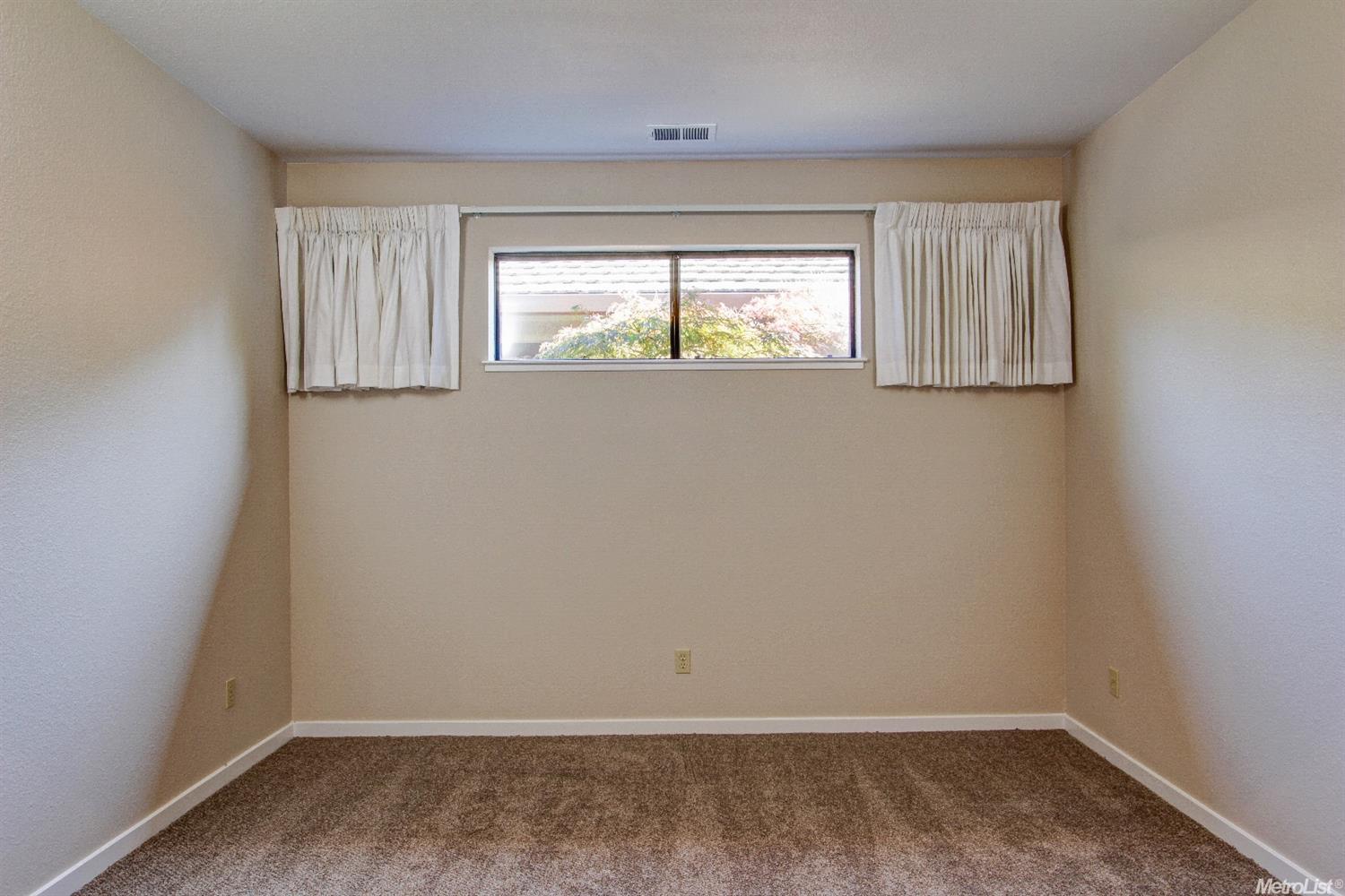 2581 Central Park Dr, Lodi, CA 95242 photo 14