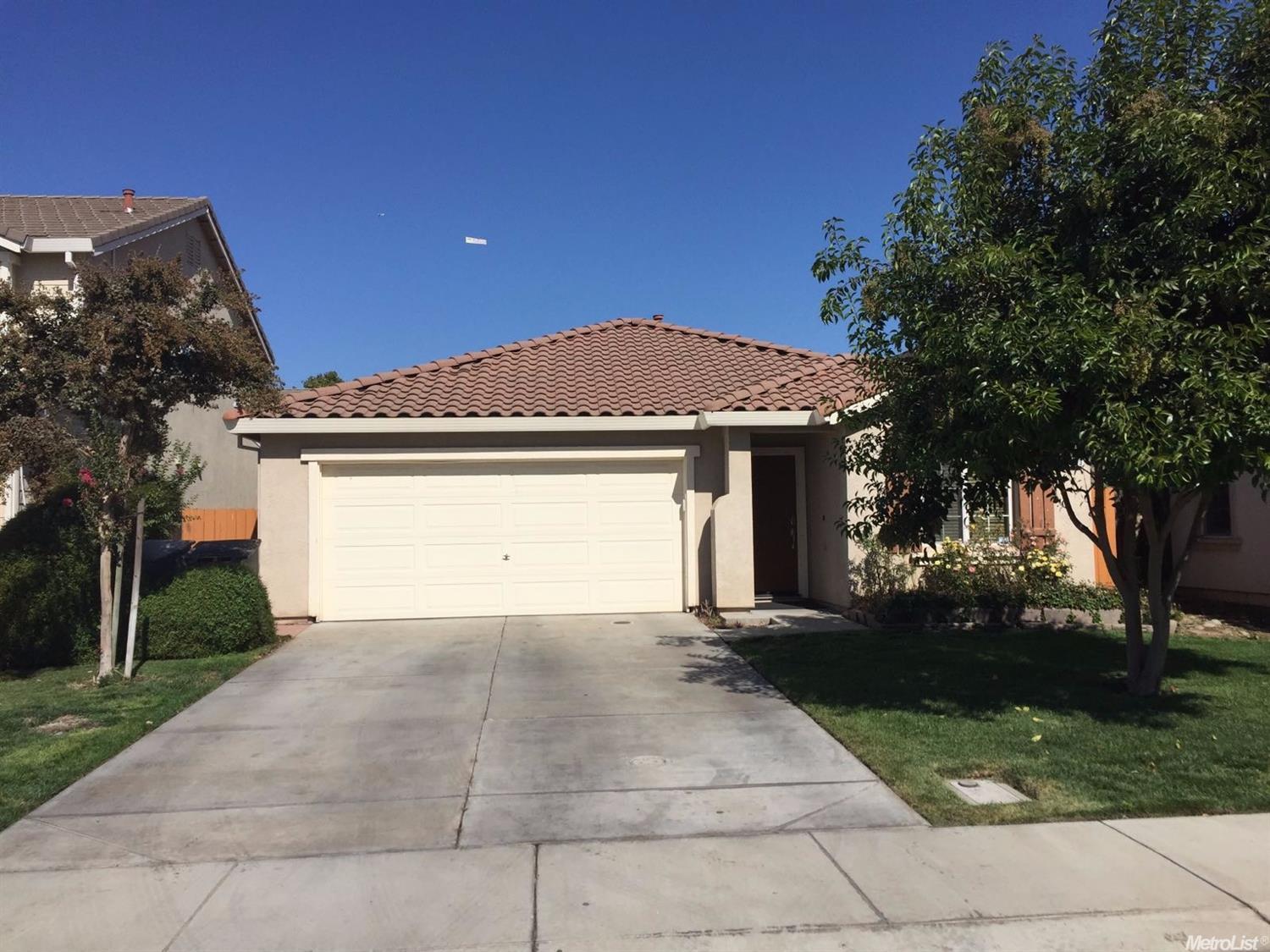 2213 Clock Tower Ct, Riverbank, CA 95367 photo 1