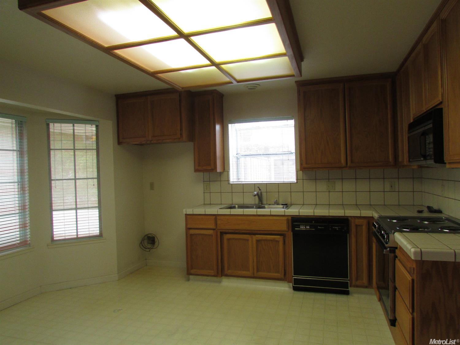 2880 Royce Dr, Rescue, CA 95672 photo 3