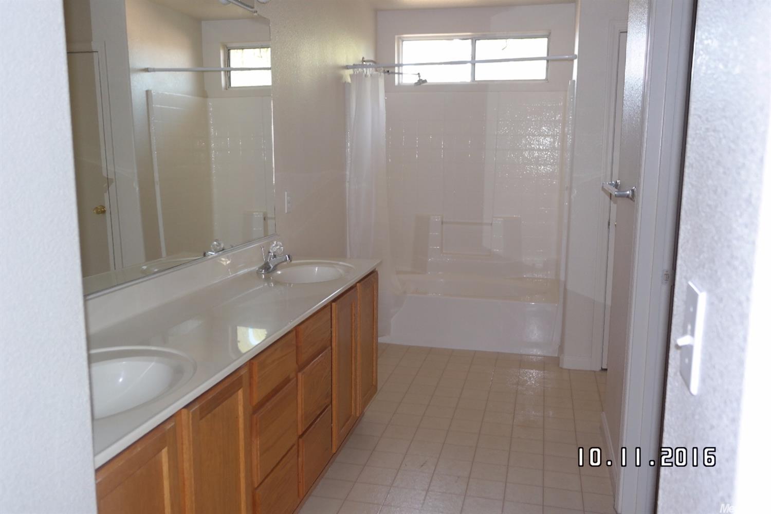 416 Sanderling Dr, Patterson, CA 95363 photo 7