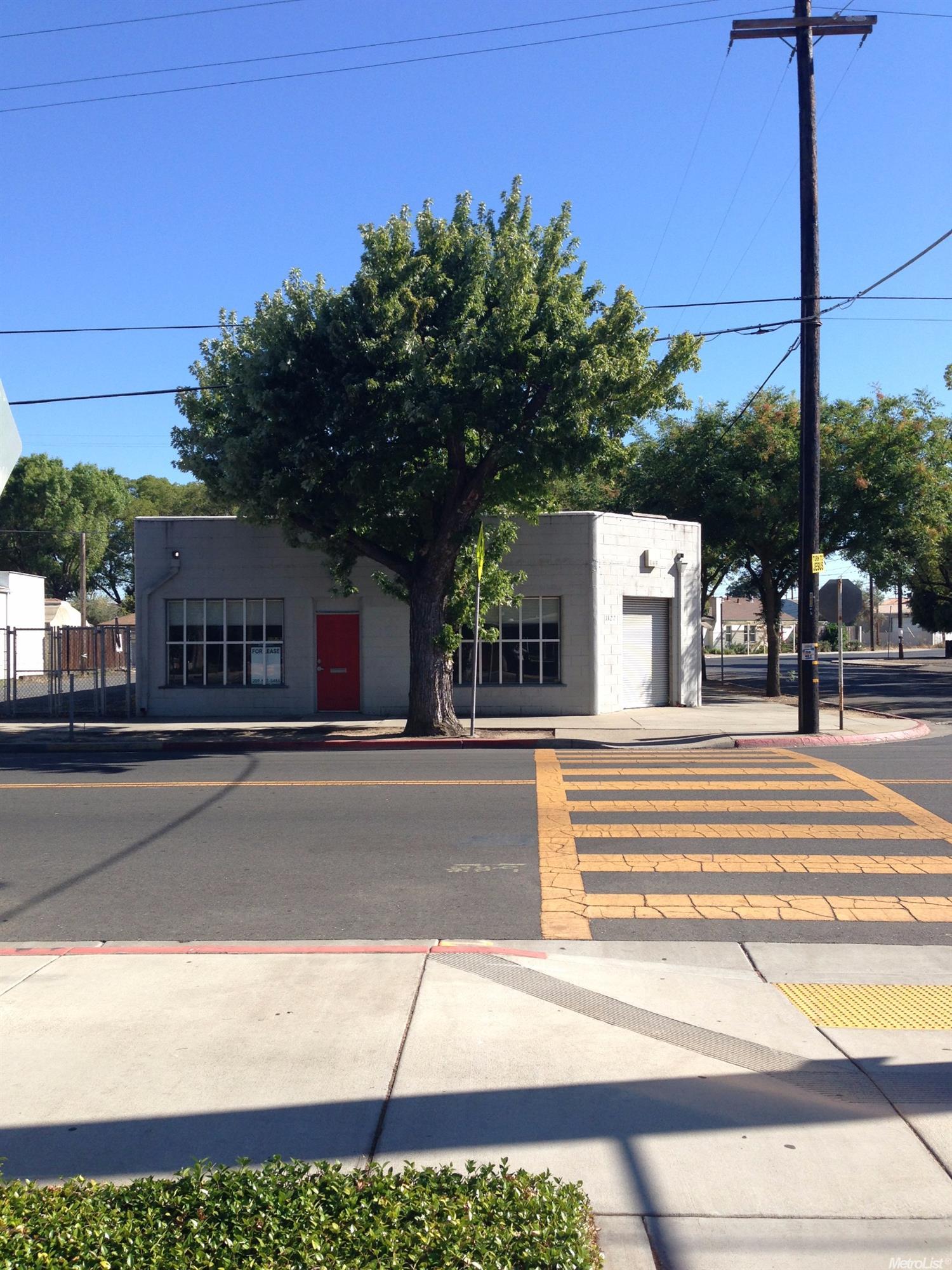 1122 Stoddard Ave, Modesto, CA 95350 photo 1