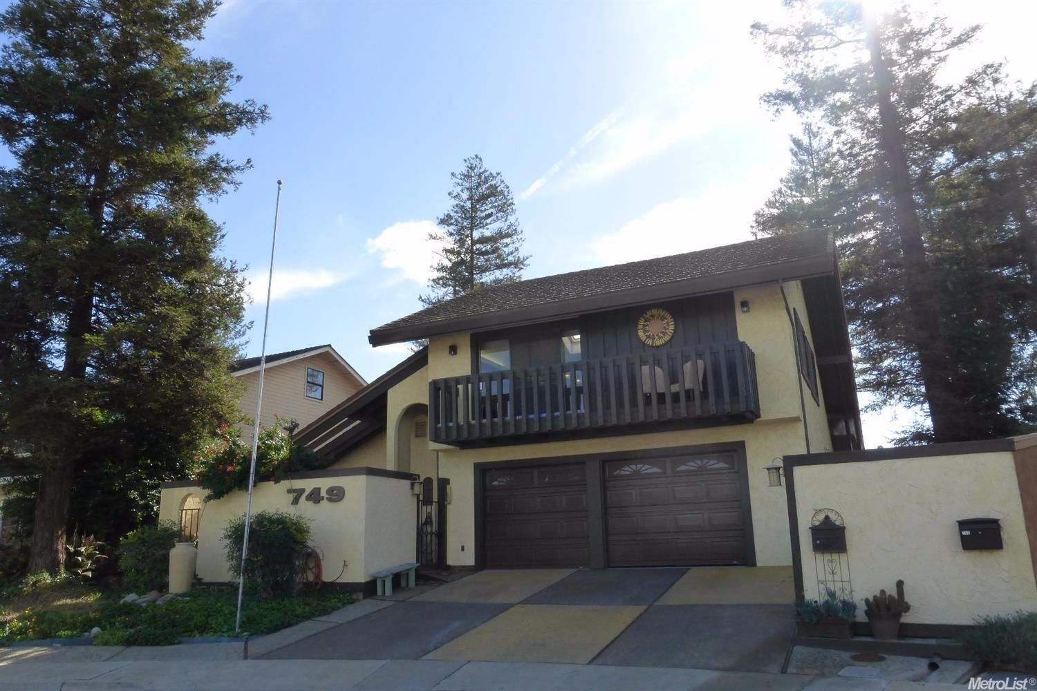 749 R St, Newman, CA 95360 photo 2