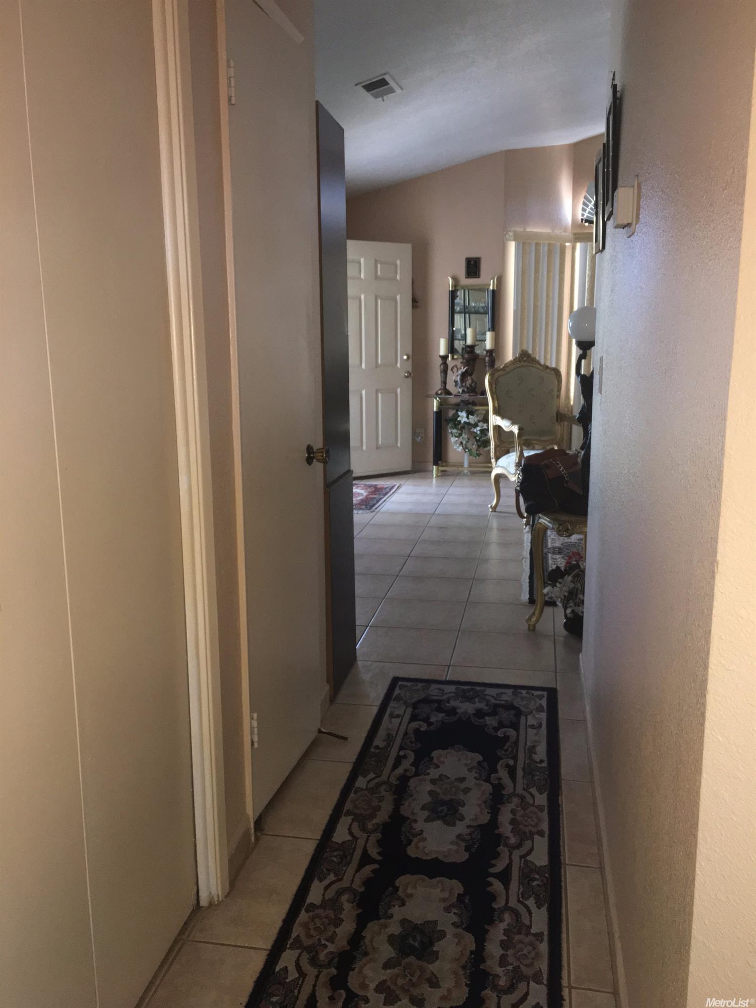 1227 Windsor Ct, Turlock, CA 95380 photo 7