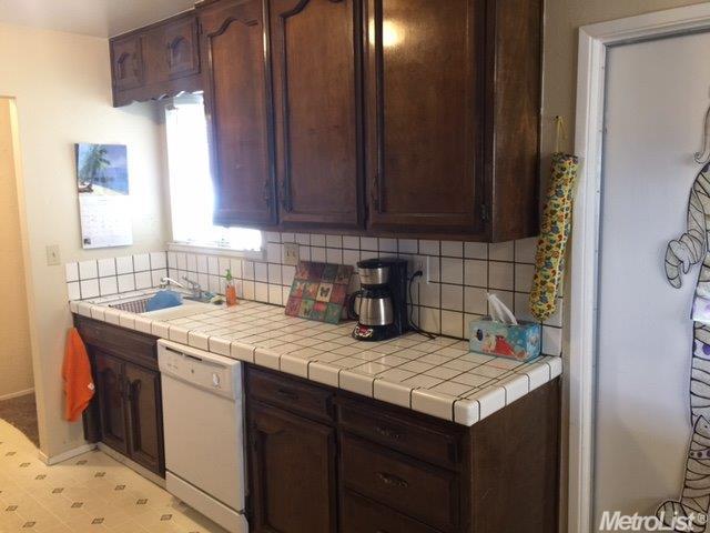 1729 Darwin Ave, Ceres, CA 95307 photo 3