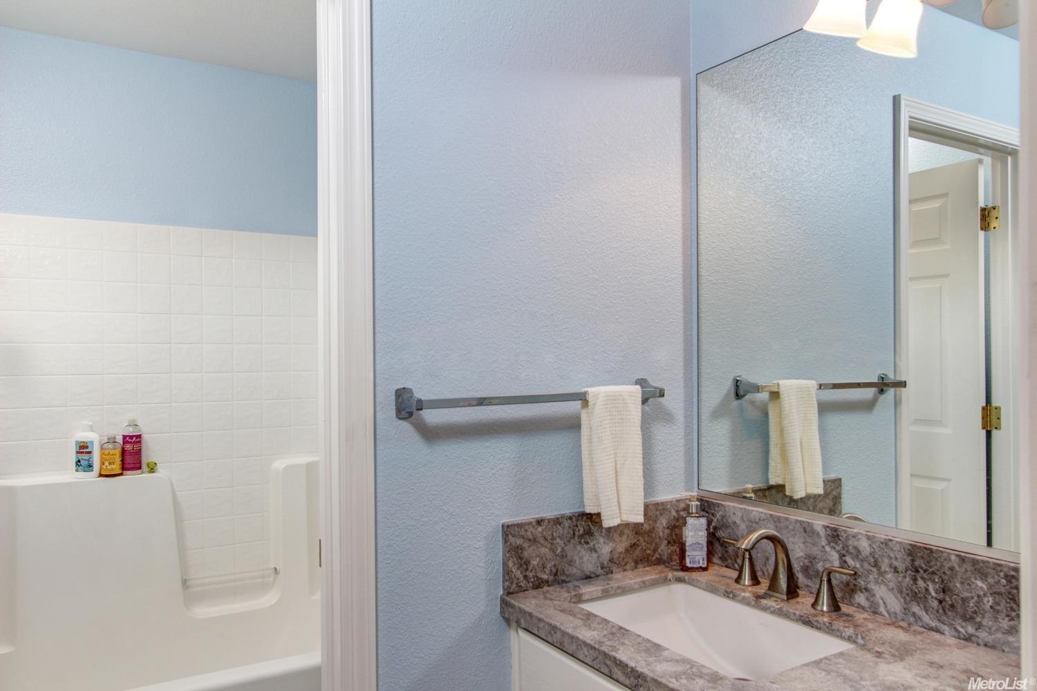 587 Helen Dr, Ripon, CA 95366 photo 19