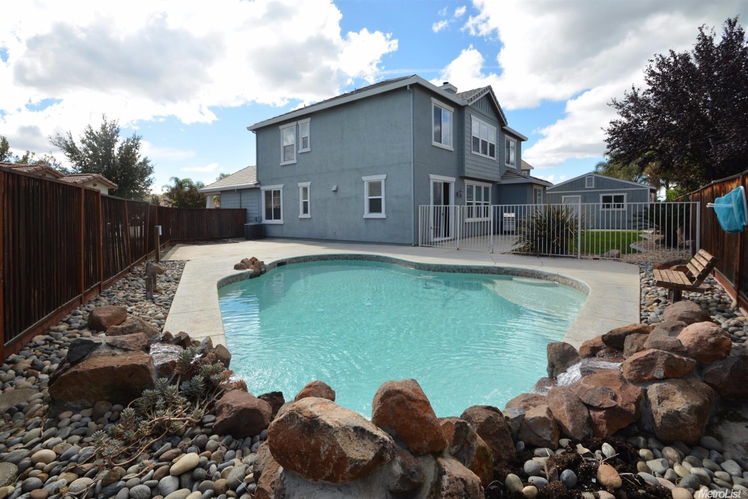 3027 Young Ct, Tracy, CA 95377 photo 2