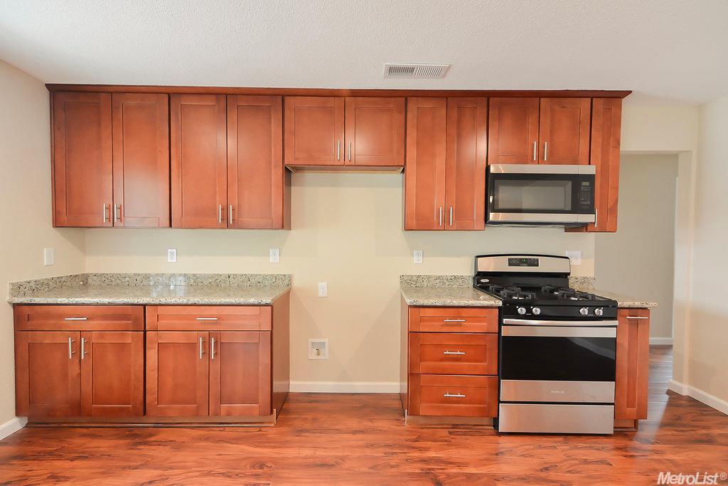 829 Marin St, Manteca, CA 95336 photo 4