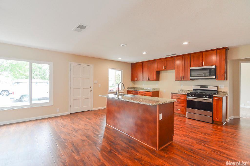 829 Marin St, Manteca, CA 95336 photo 3