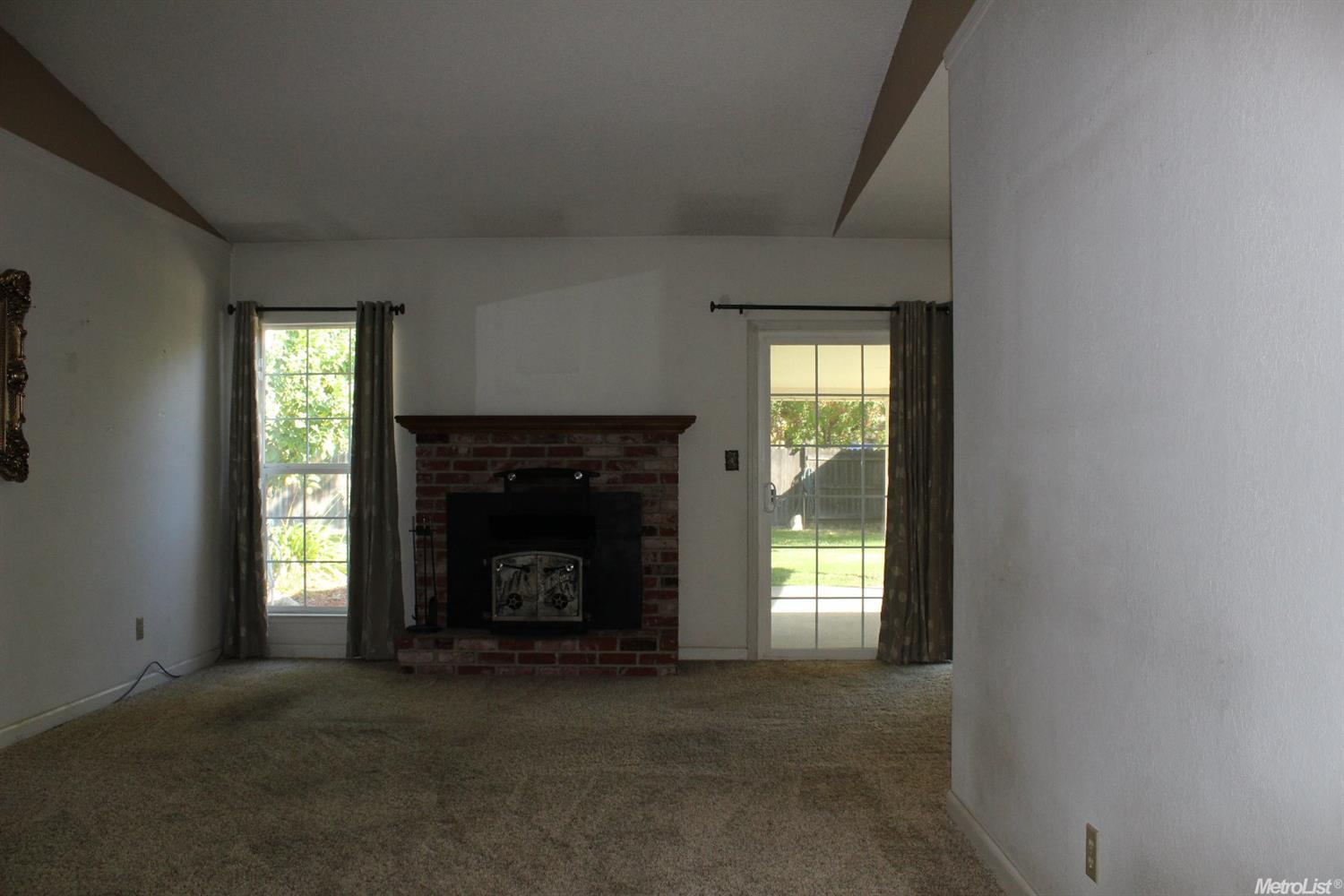 1152 Silvertrail Ln, Manteca, CA 95336 photo 4