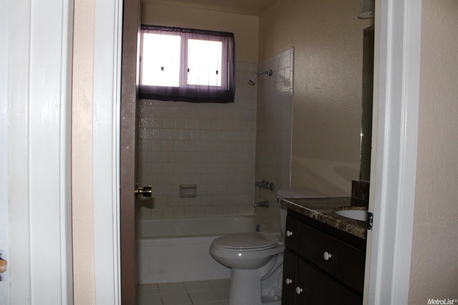 1152 Silvertrail Ln, Manteca, CA 95336 photo 17