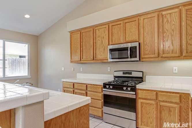 501 De Bord Dr, Tracy, CA 95376 photo 3