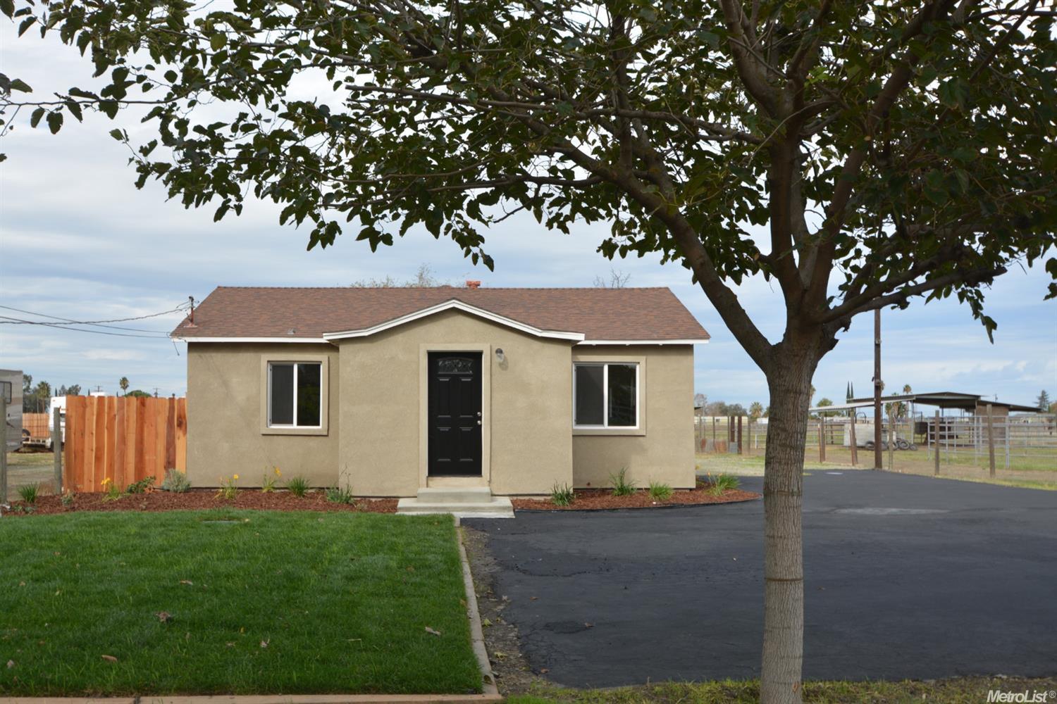 11895 W Clover Rd, Tracy, CA 95304 photo 1
