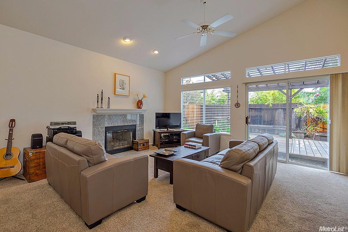 241 Pintail Pl, Davis, CA 95616 photo 4