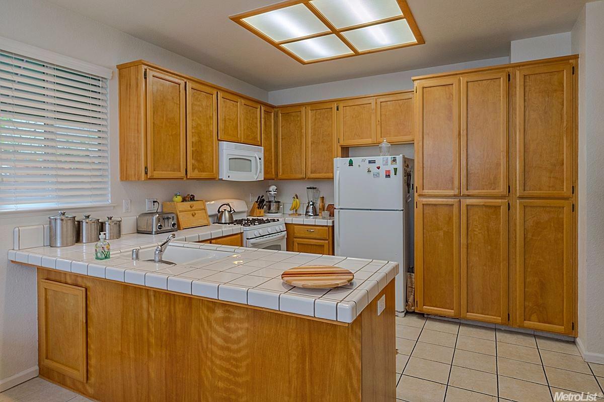 241 Pintail Pl, Davis, CA 95616 photo 8