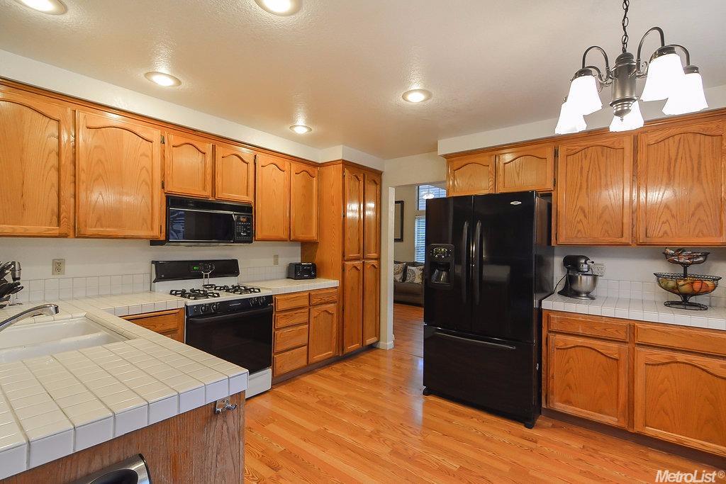 531 Renaissance Dr, Tracy, CA 95376 photo 7