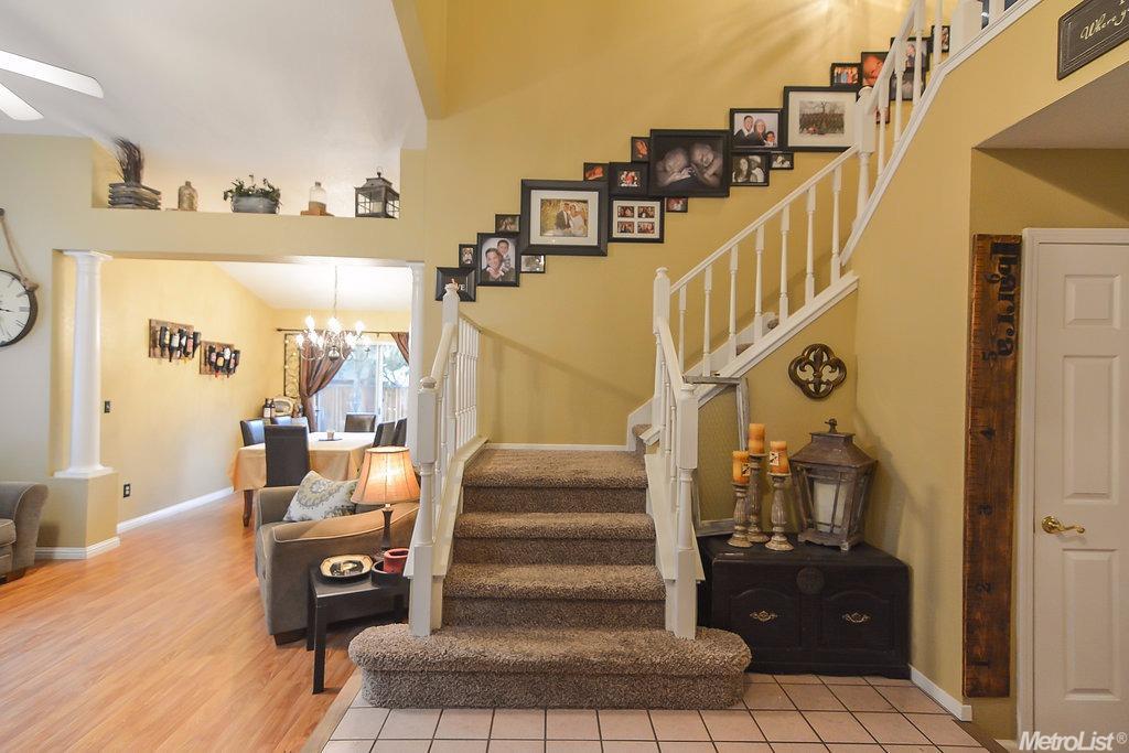 531 Renaissance Dr, Tracy, CA 95376 photo 3
