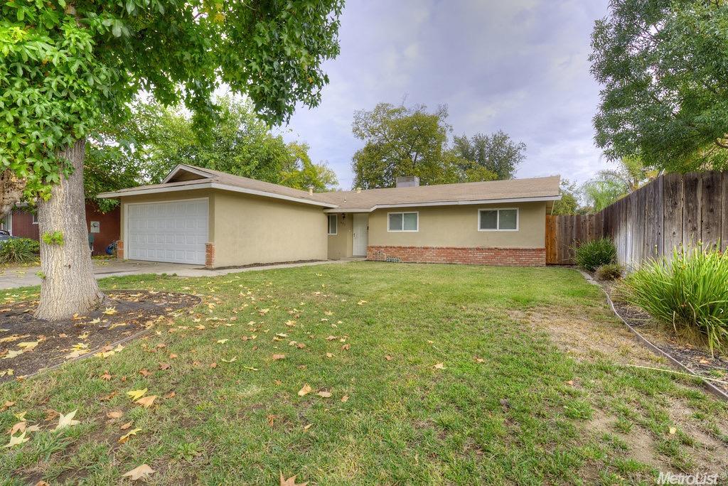 1405 Woodside Dr, Modesto, CA 95355 photo 21