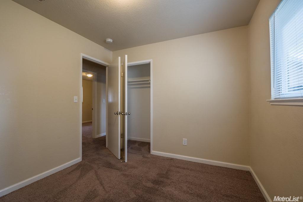 1405 Woodside Dr, Modesto, CA 95355 photo 14