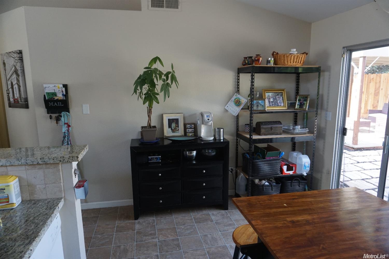 3617 Effingham Ln, Modesto, CA 95357 photo 6