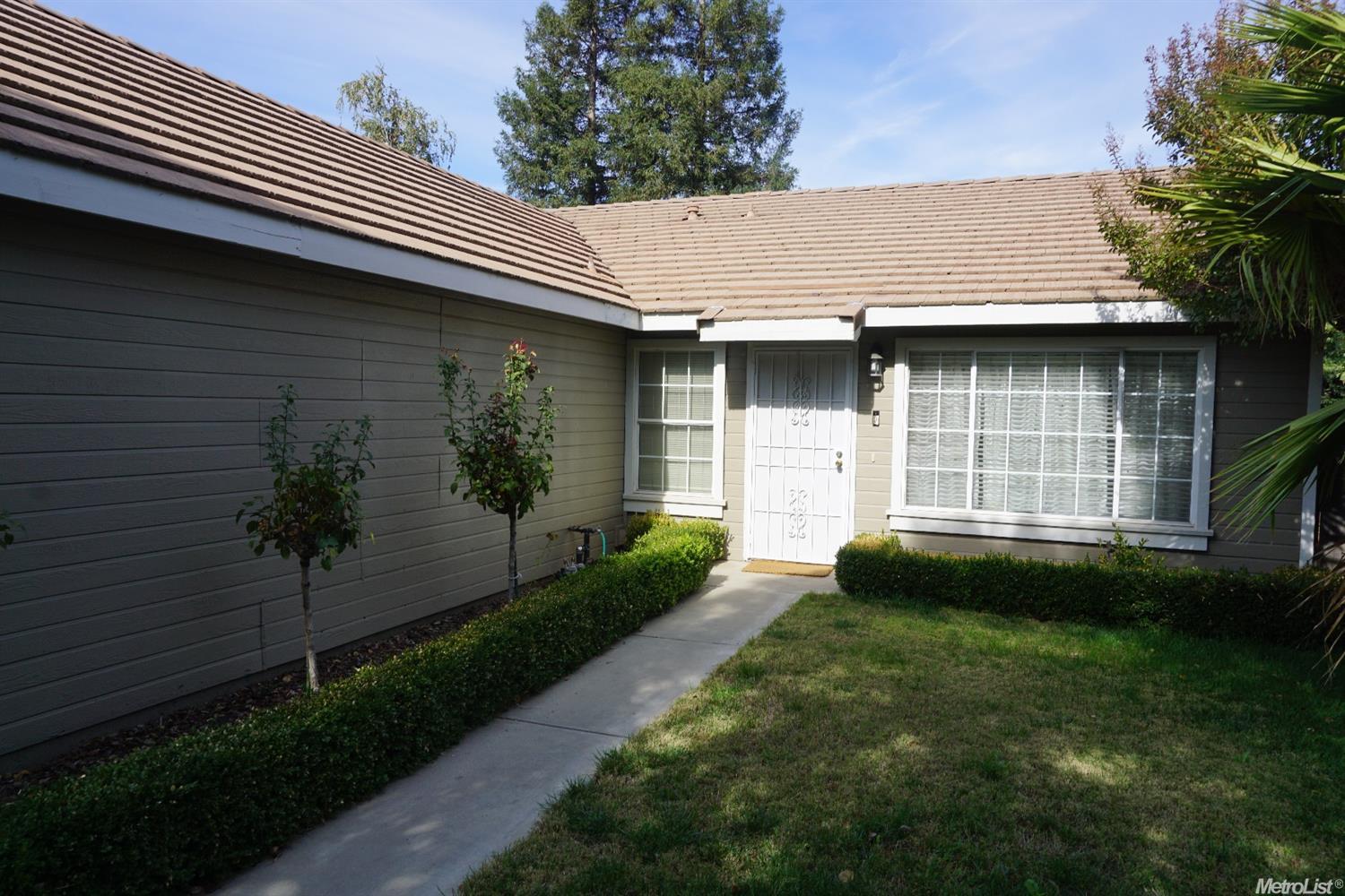3617 Effingham Ln, Modesto, CA 95357 photo 2