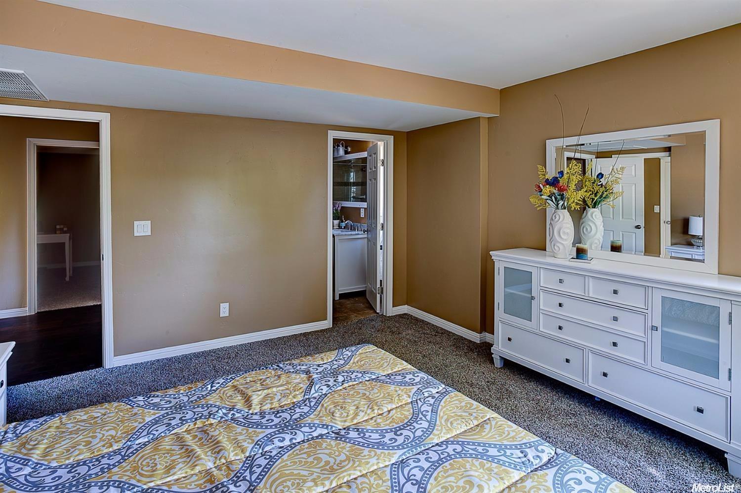 3424 Garfield Ave, Carmichael, CA 95608 photo 17