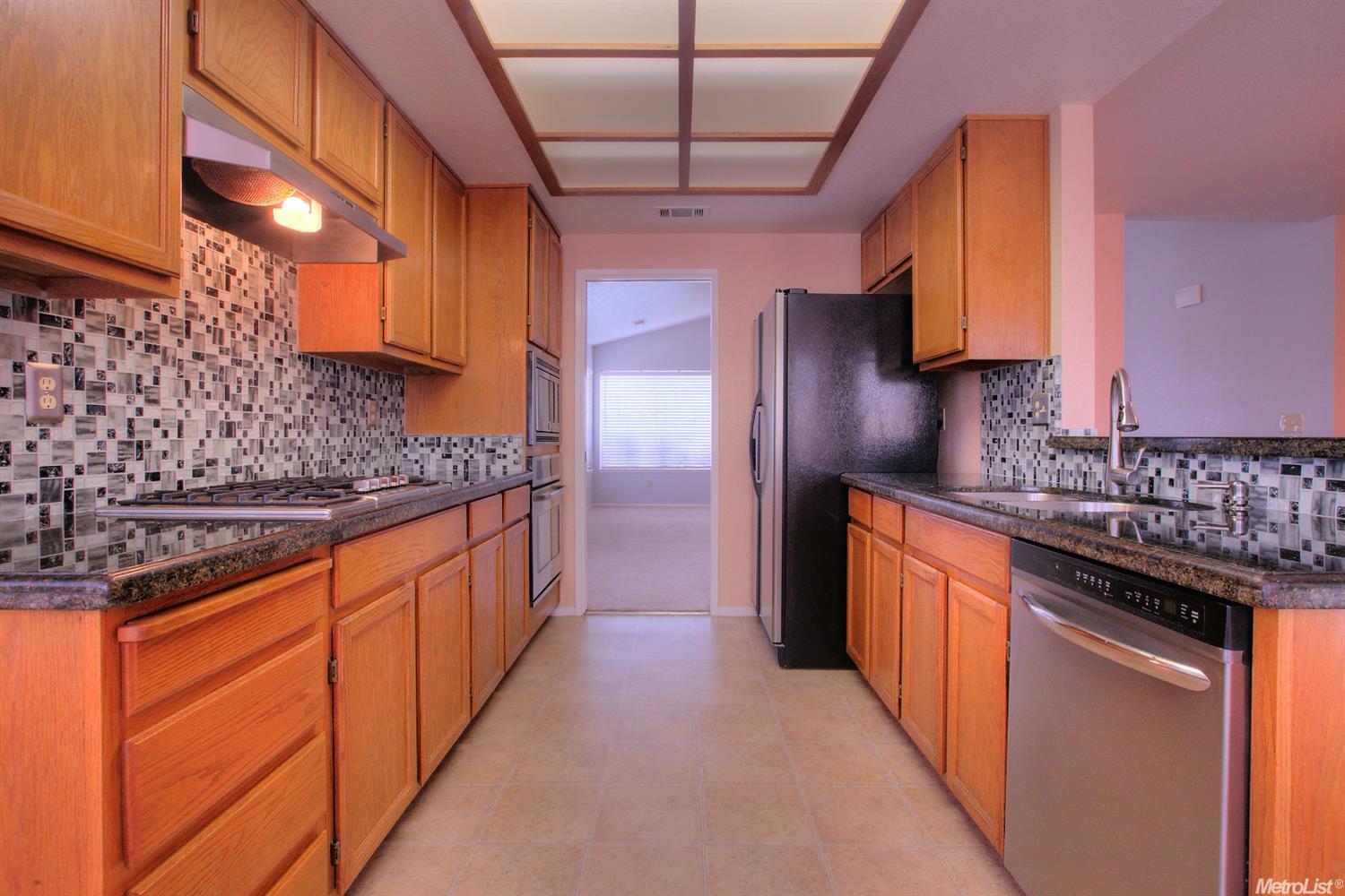 3913 Gagos Dr, Modesto, CA 95356 photo 7
