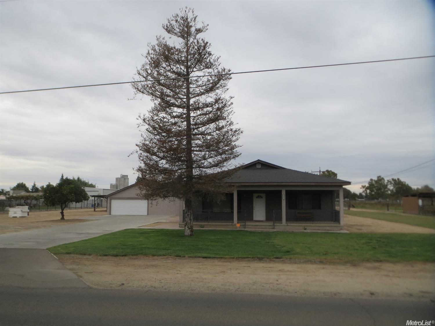 517 S Johnson Rd, Turlock, CA 95380 photo 1