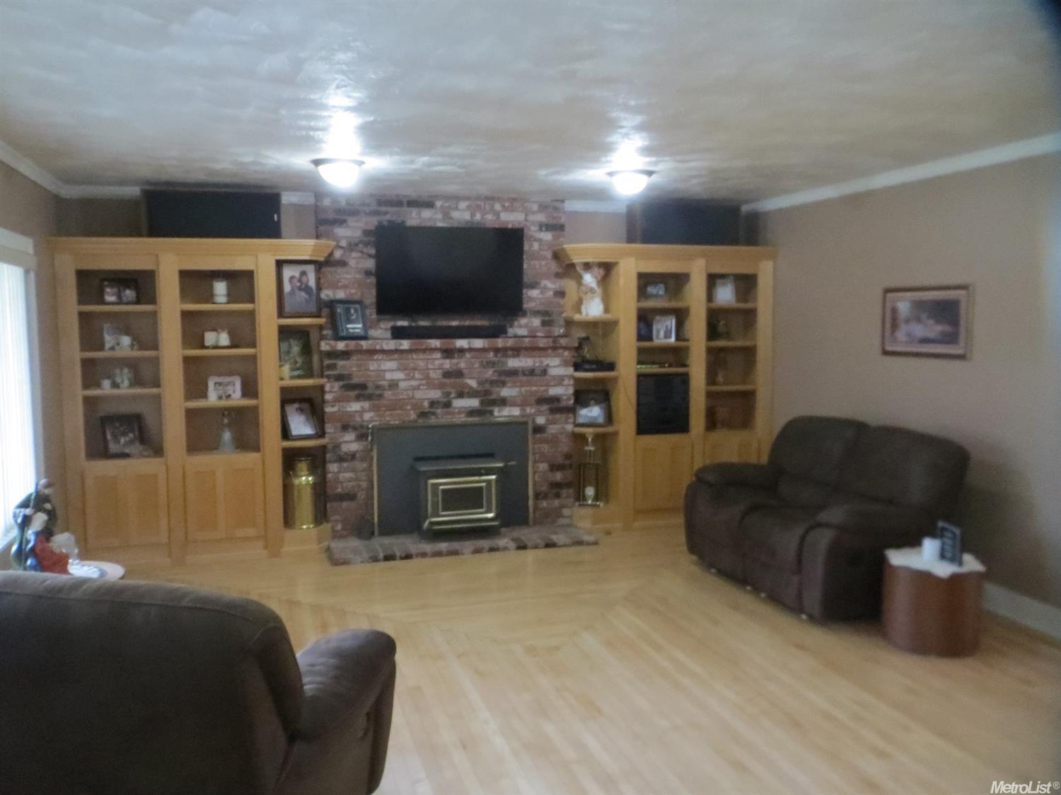 517 S Johnson Rd, Turlock, CA 95380 photo 4