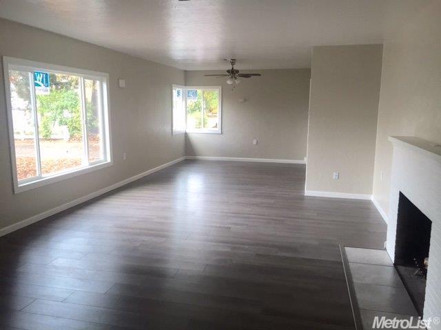 1426 Scenic Dr, Modesto, CA 95355 photo 5