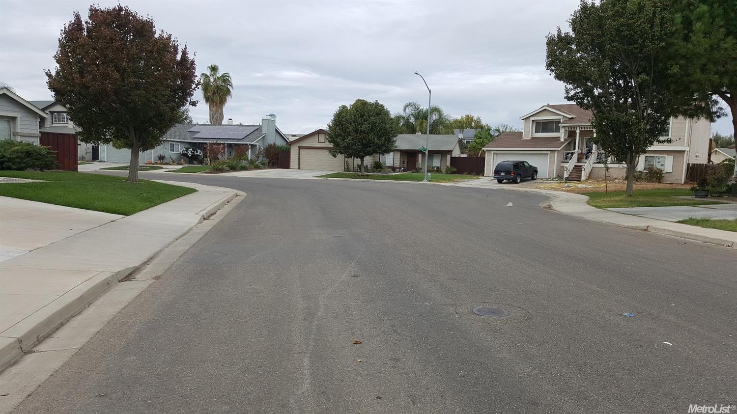 1226 Geranium Ln, Newman, CA 95360 photo 2