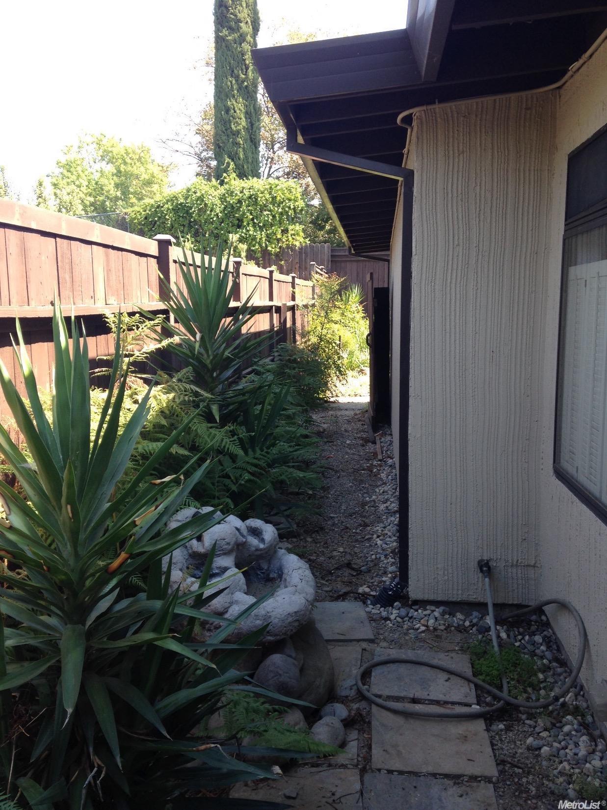 2008 Clearfield Way, Carmichael, CA 95608 photo 22