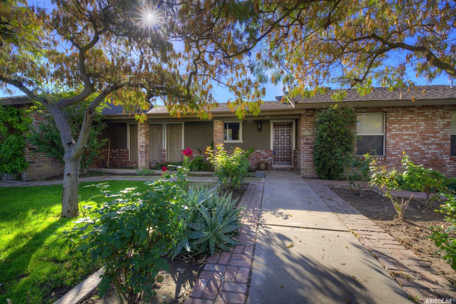 550 Edison St, Manteca, CA 95336 photo 1