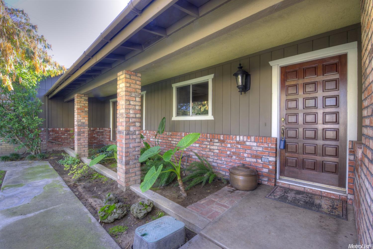 550 Edison St, Manteca, CA 95336 photo 3