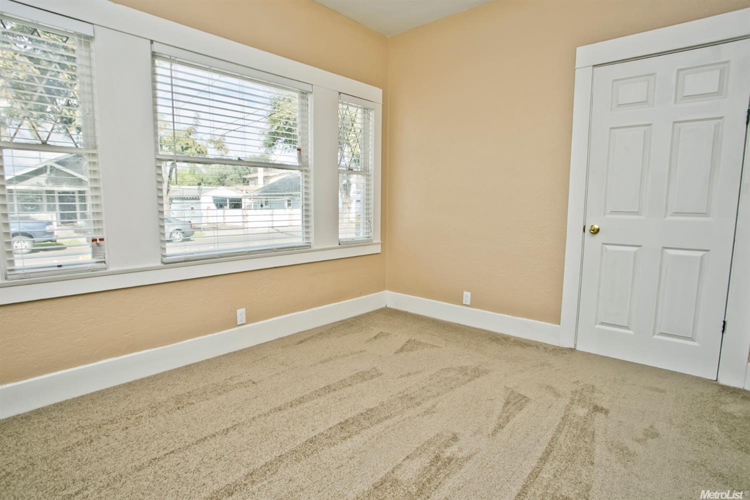 570 Tenth, Tracy, CA 95376 photo 6