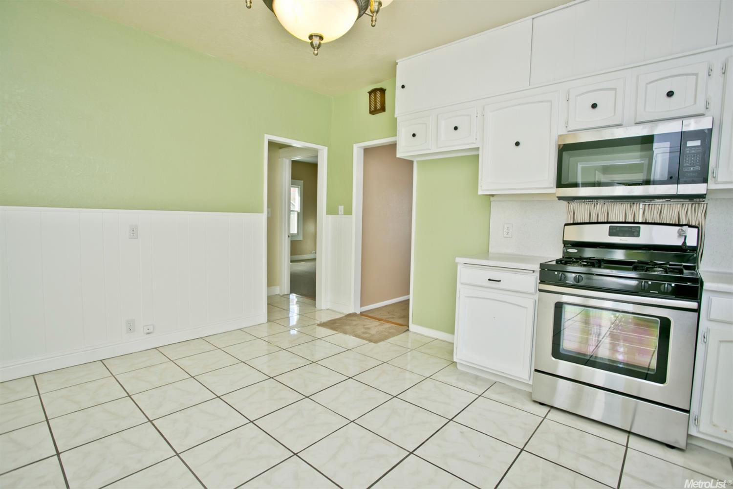 570 Tenth, Tracy, CA 95376 photo 10