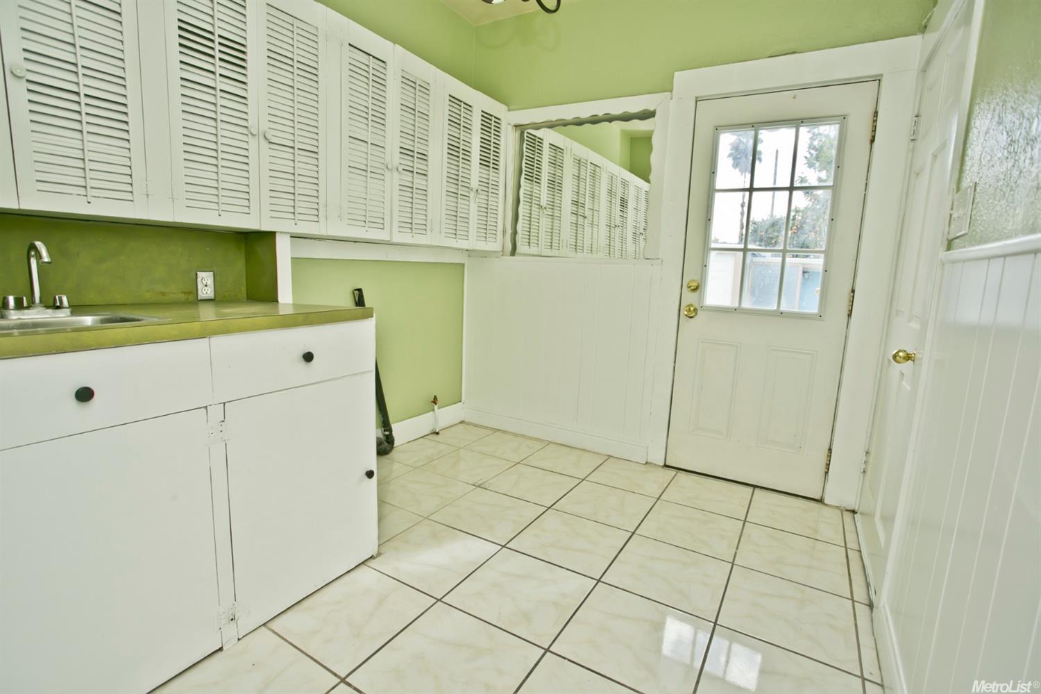 570 Tenth, Tracy, CA 95376 photo 18