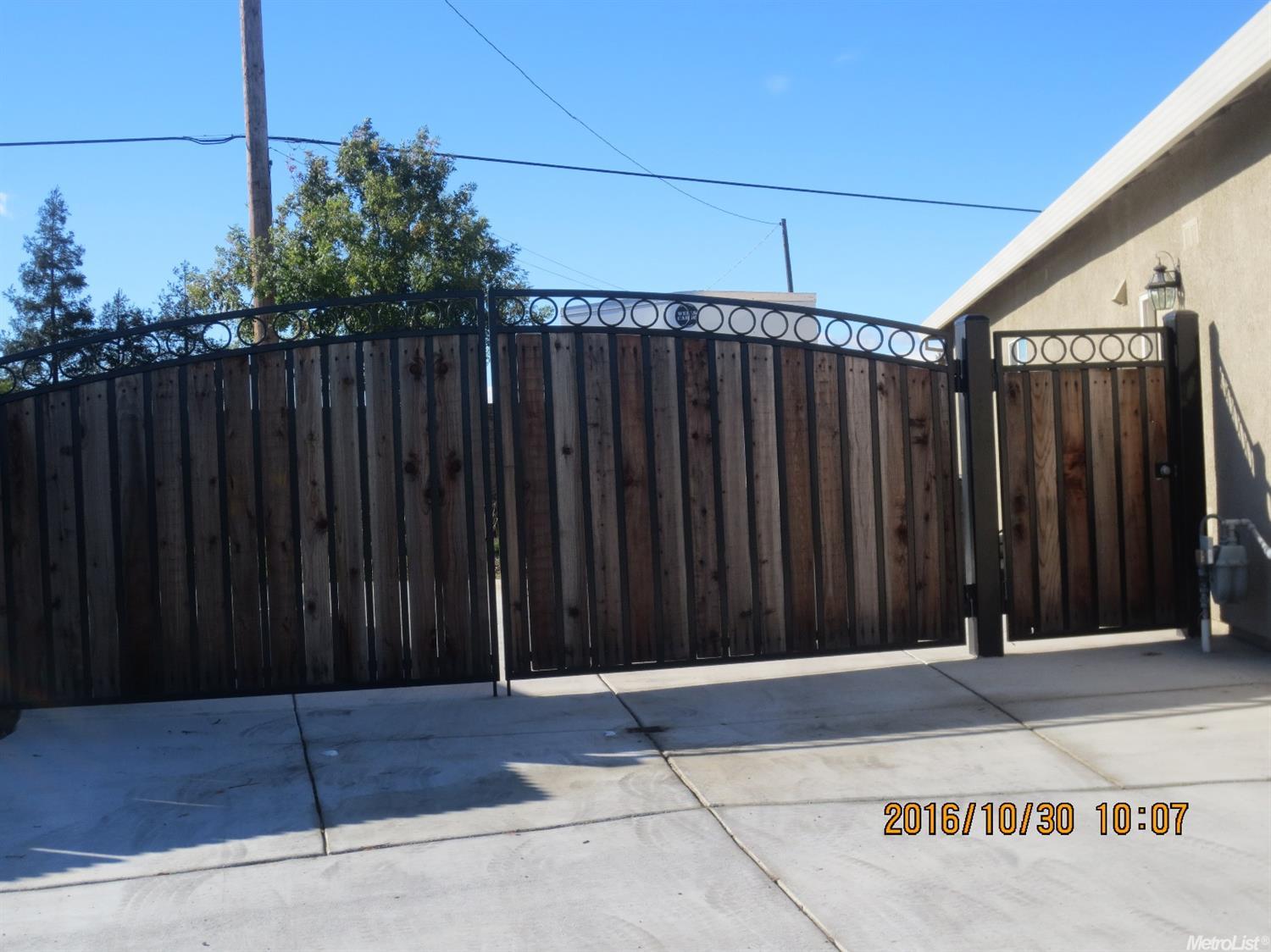 1769 Tesoro Pl, Manteca, CA 95337 photo 2