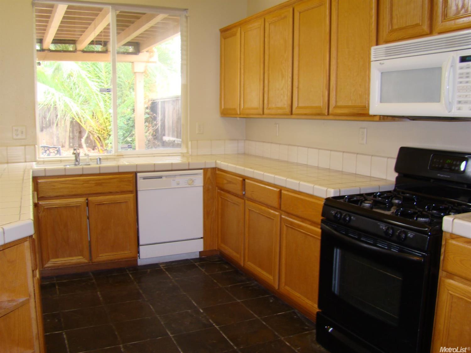 4000 Divan Ct, Modesto, CA 95356 photo 12