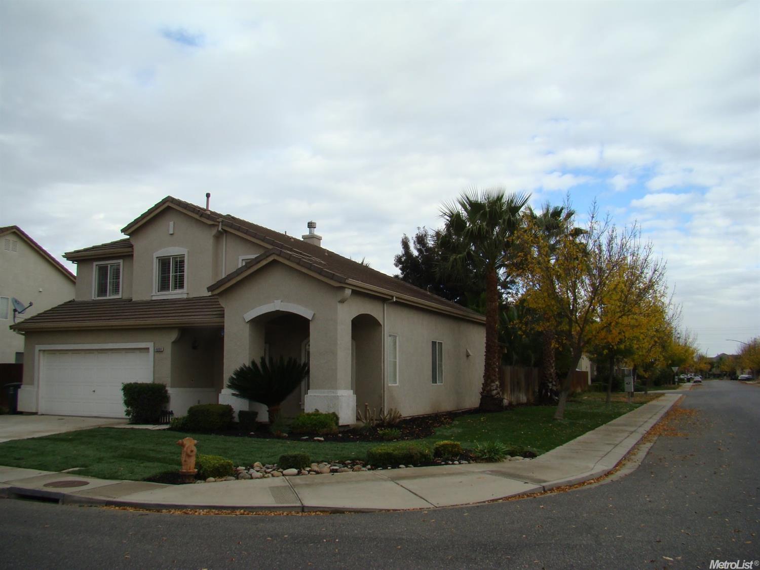 4000 Divan Ct, Modesto, CA 95356 photo 2