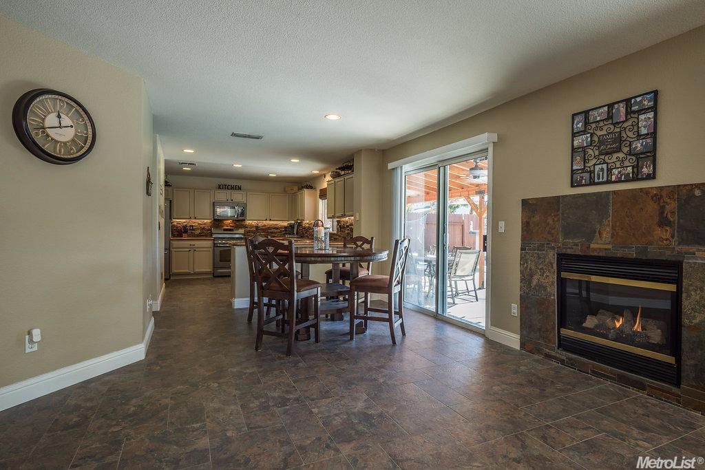 1990 Passages St, Manteca, CA 95336 photo 8