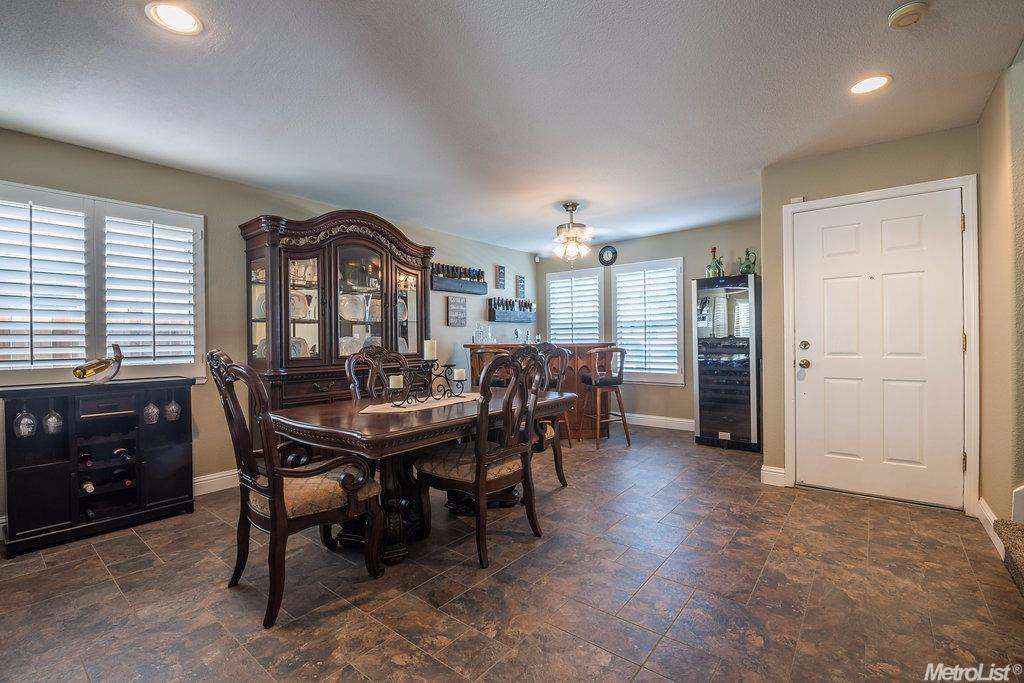 1990 Passages St, Manteca, CA 95336 photo 11