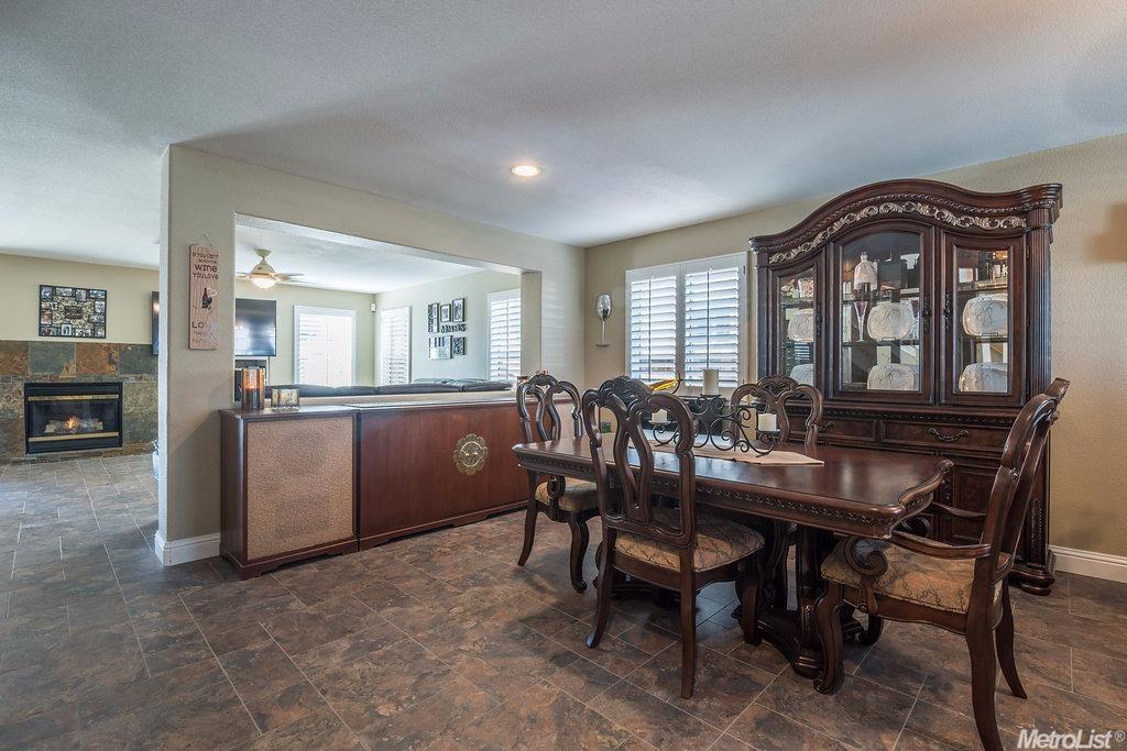 1990 Passages St, Manteca, CA 95336 photo 10