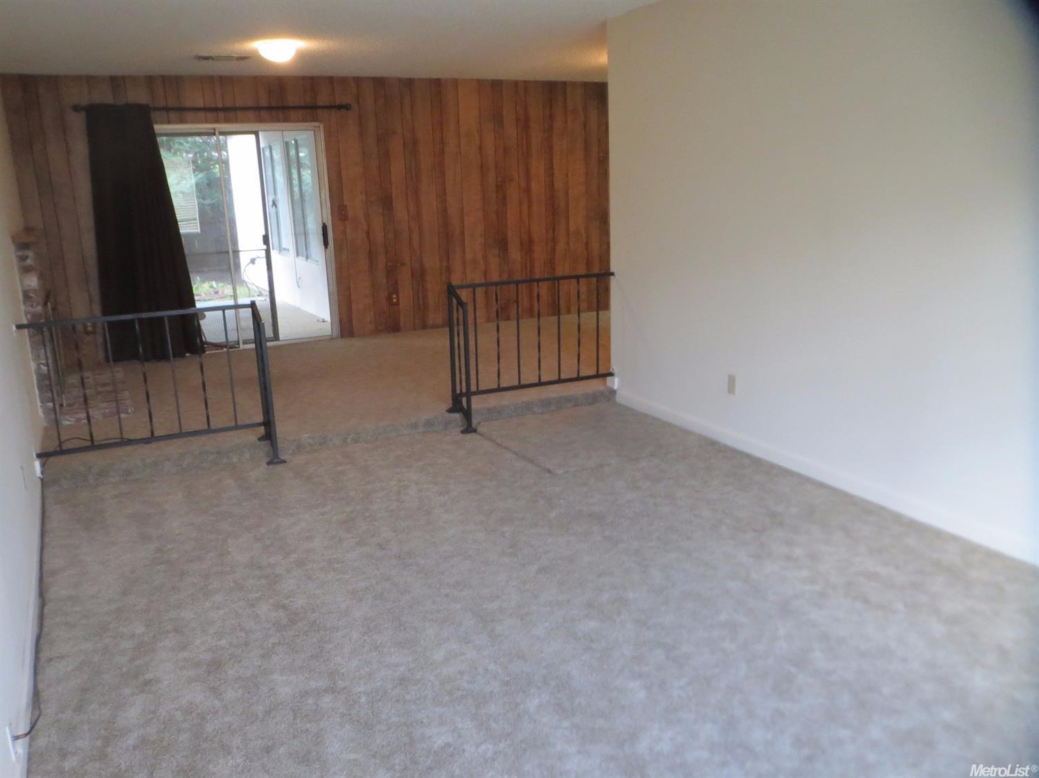 1321 N Mitchell Ave, Turlock, CA 95380 photo 3