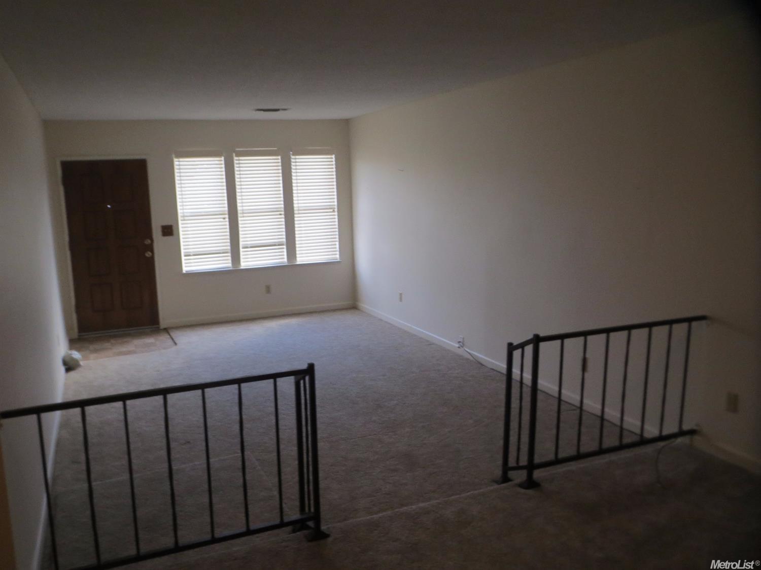 1321 N Mitchell Ave, Turlock, CA 95380 photo 4