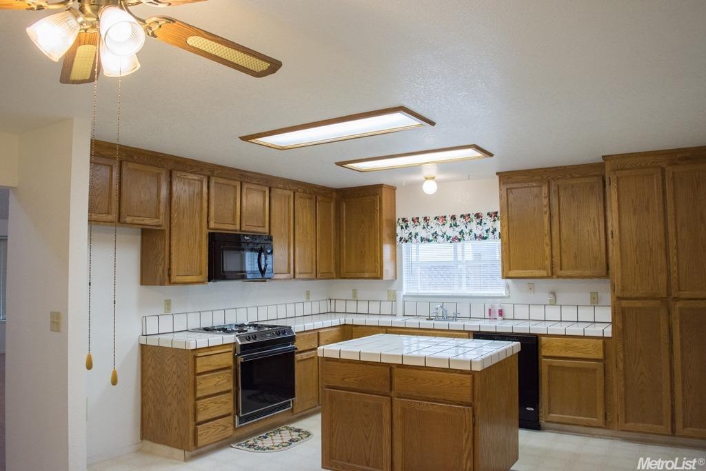 1408 Hackett Rd, Ceres, CA 95307 photo 5