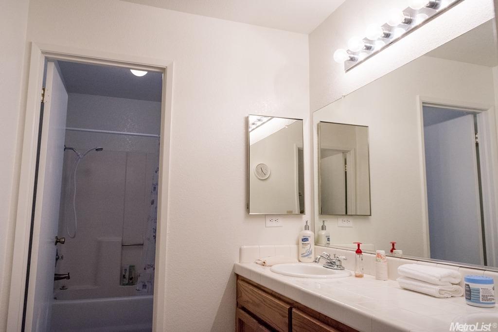 1408 Hackett Rd, Ceres, CA 95307 photo 8
