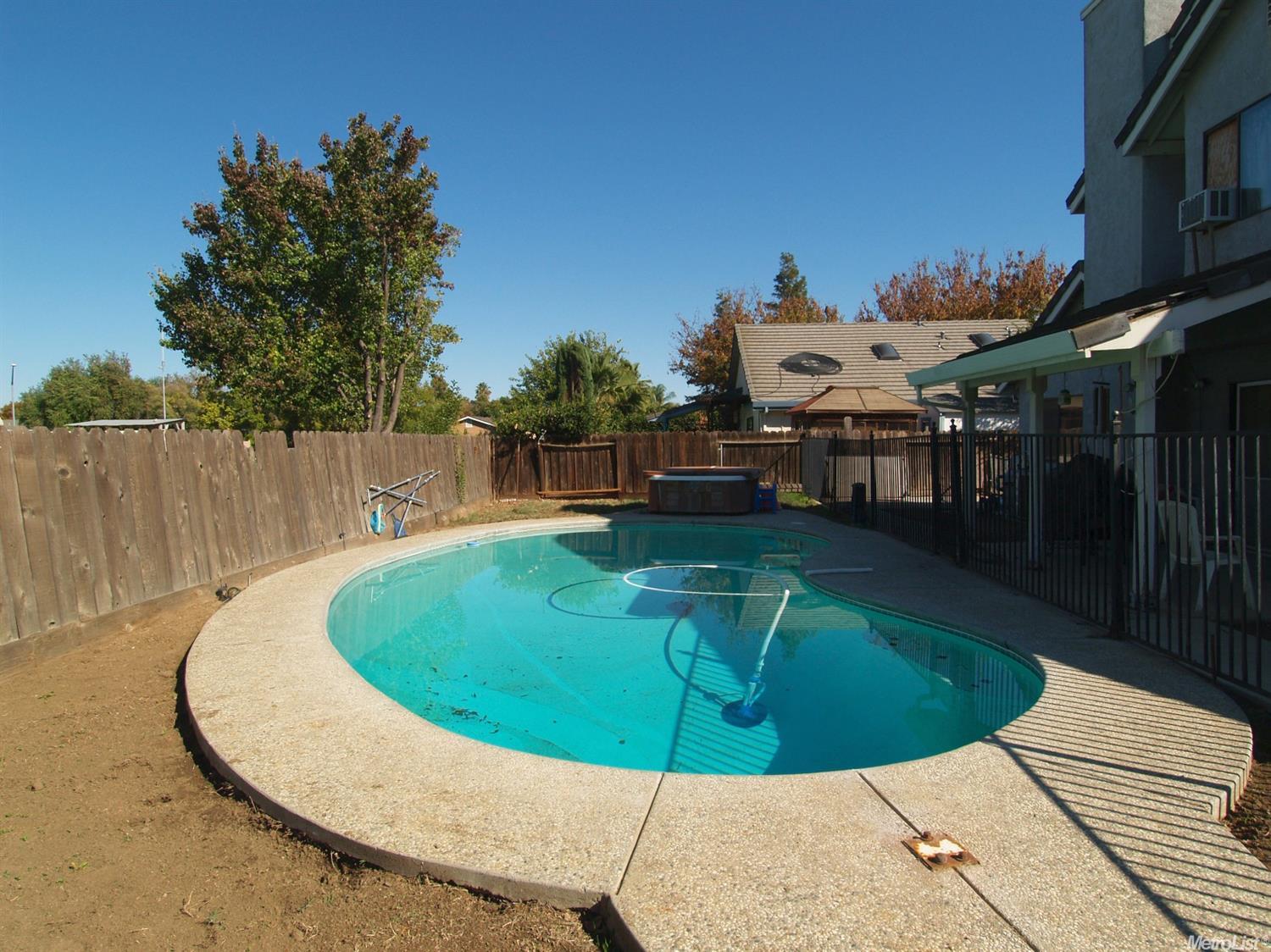 513 Berlin Way, Patterson, CA 95363 photo 20