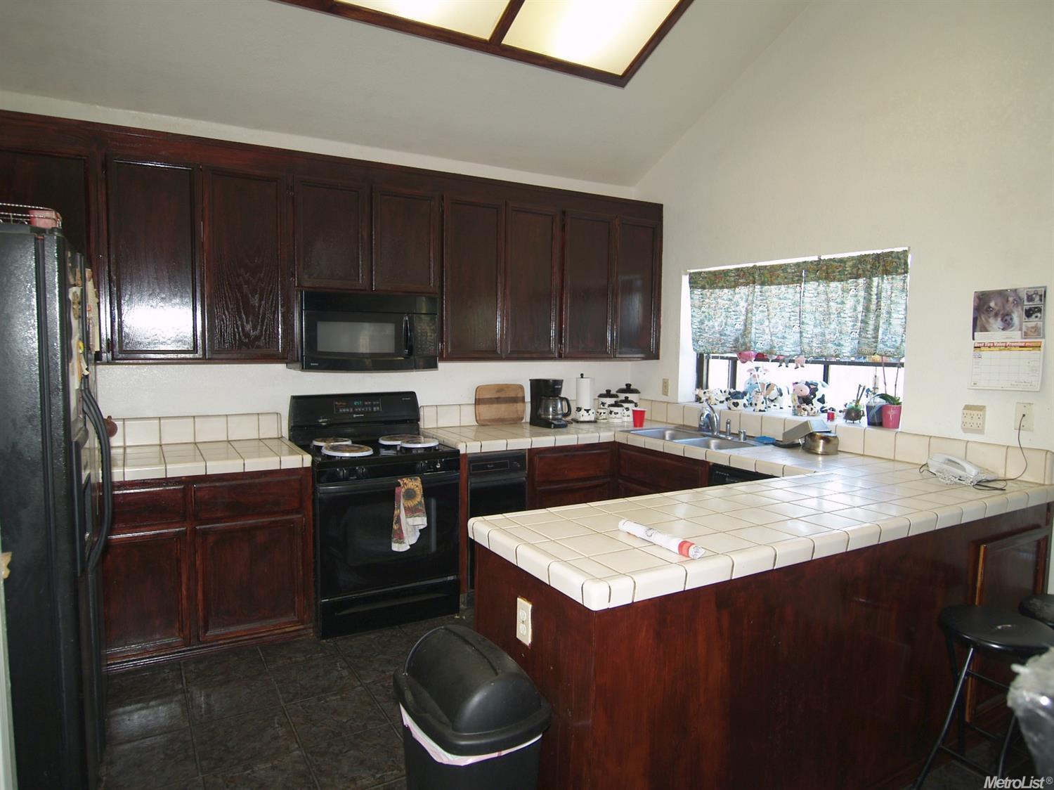 513 Berlin Way, Patterson, CA 95363 photo 9